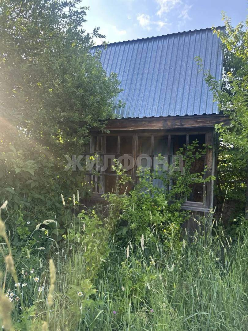 Продам земельный участок 330 м.кв.