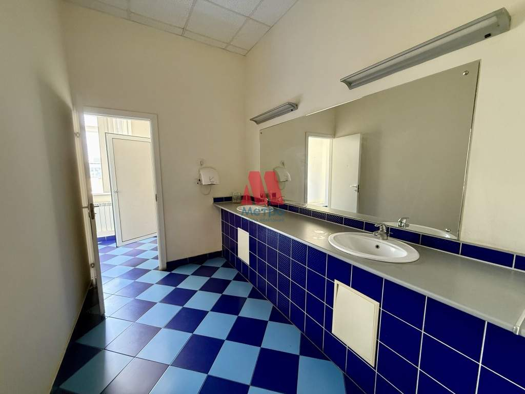 Сдам в аренду офис 163.8 м.кв.