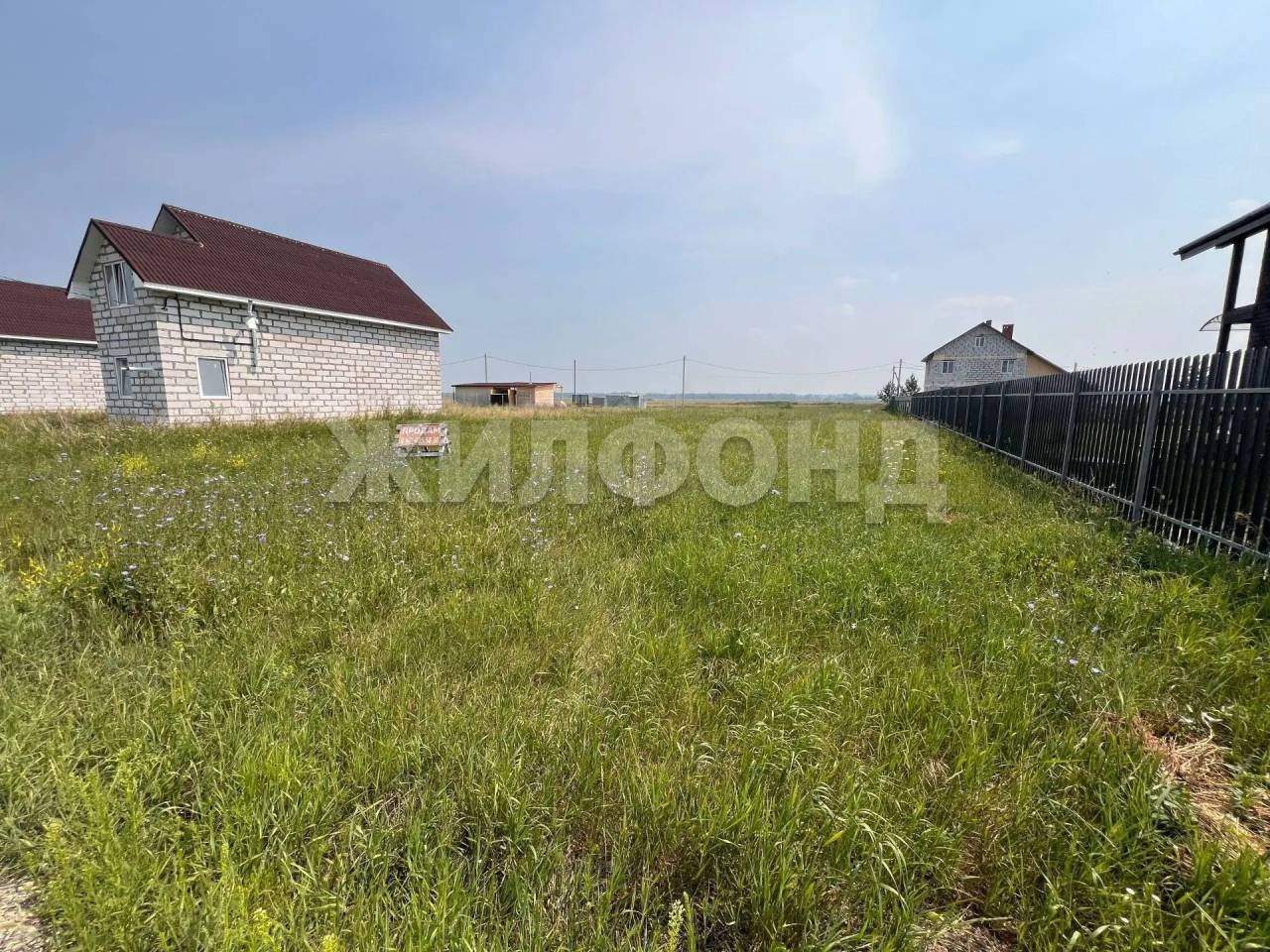 Продам земельный участок 920 м.кв.