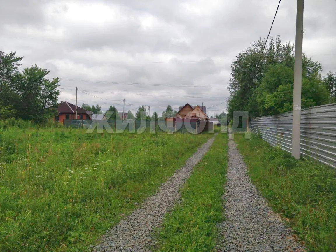Продам земельный участок 580 м.кв.