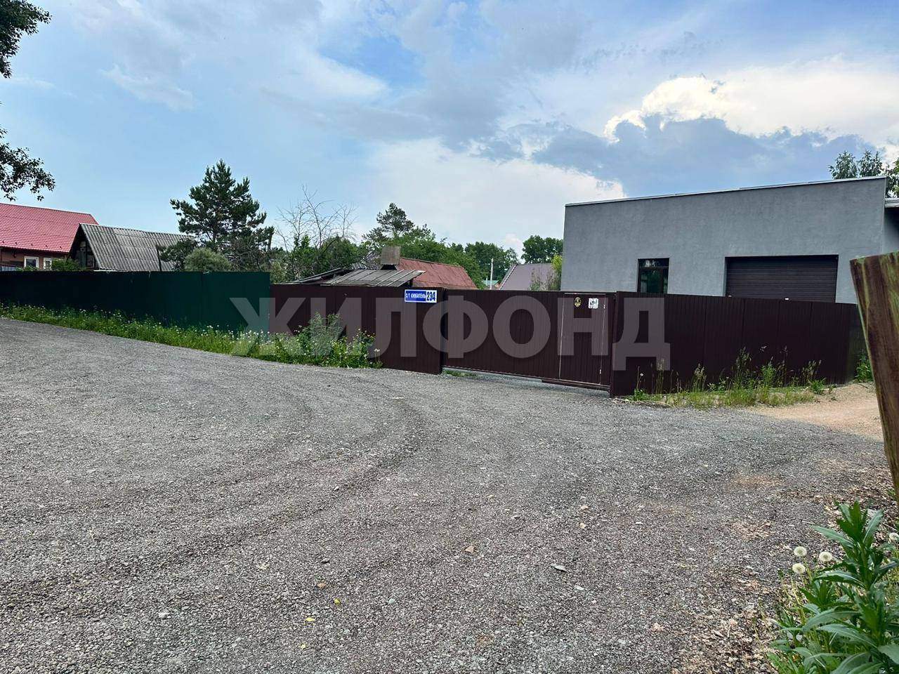 Продам земельный участок 610 м.кв.