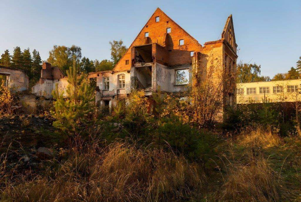 Продам торговое помещение 4945 м.кв.