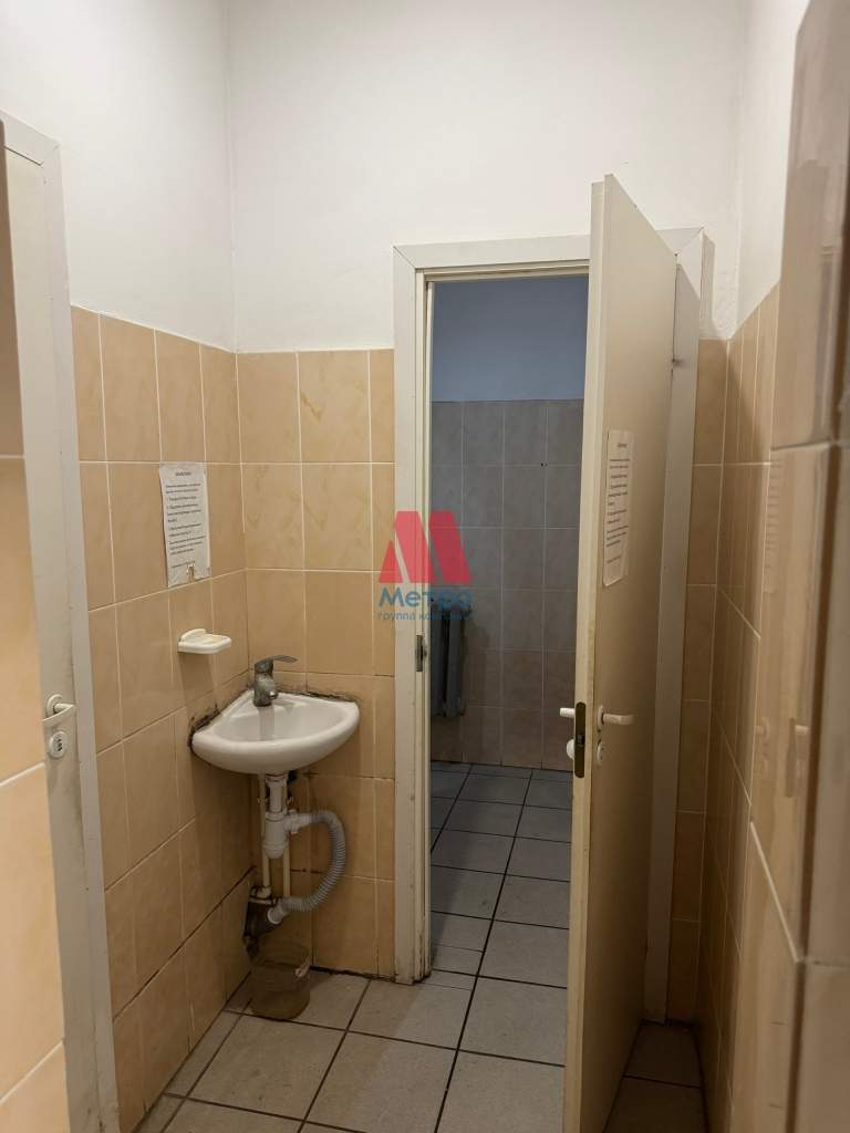 Продам офис 11 м.кв.