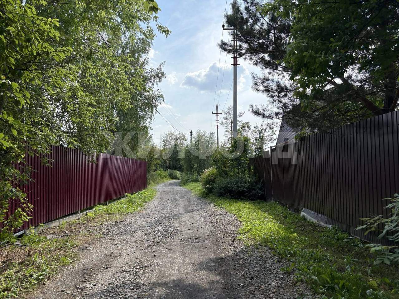 Продам земельный участок 815 м.кв.