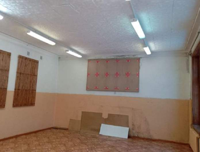 Продам торговое помещение 1600.9 м.кв.