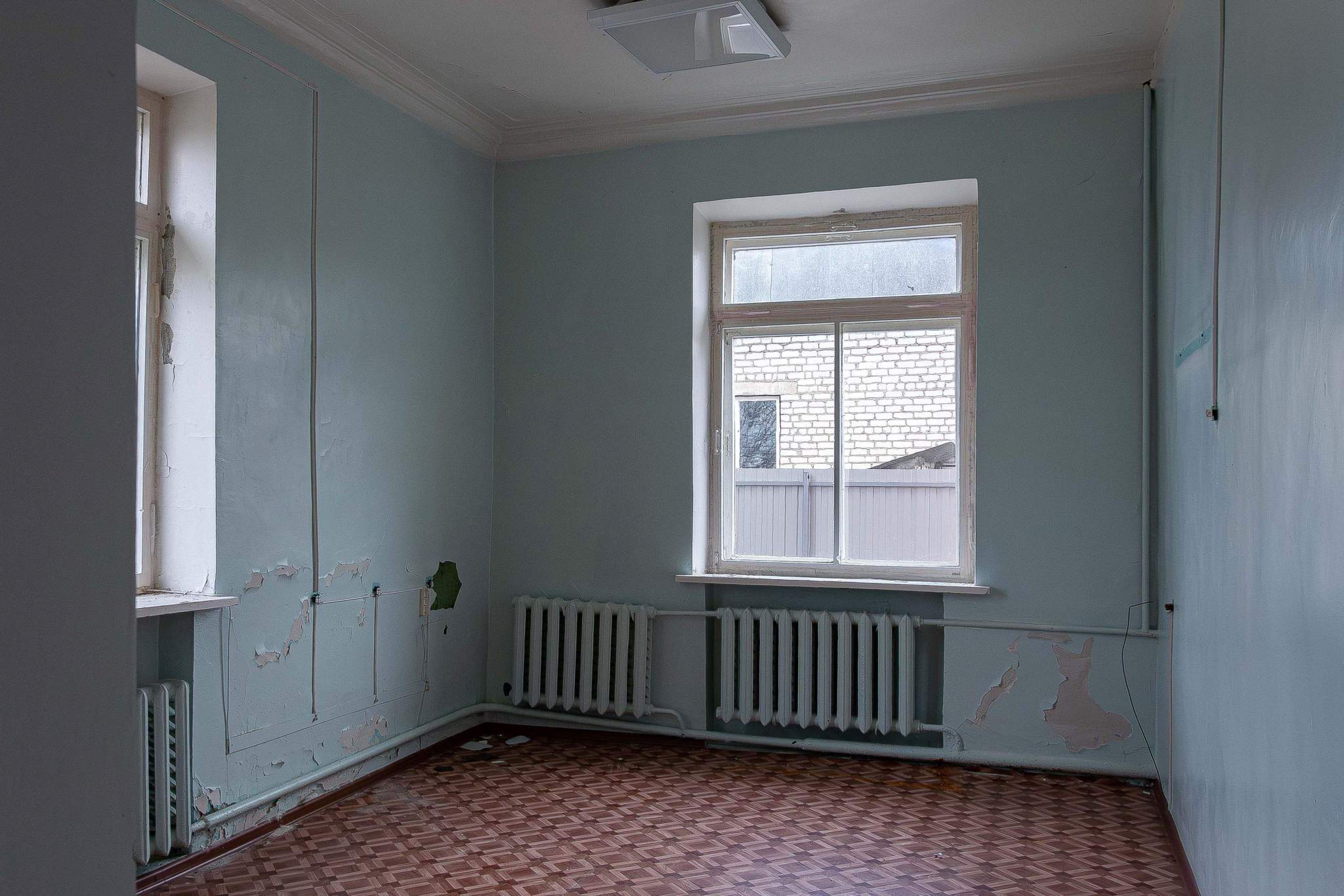 Продам торговое помещение 852.7 м.кв.