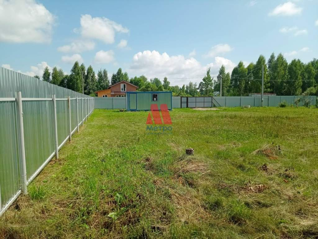 Продам земельный участок 1100 м.кв.