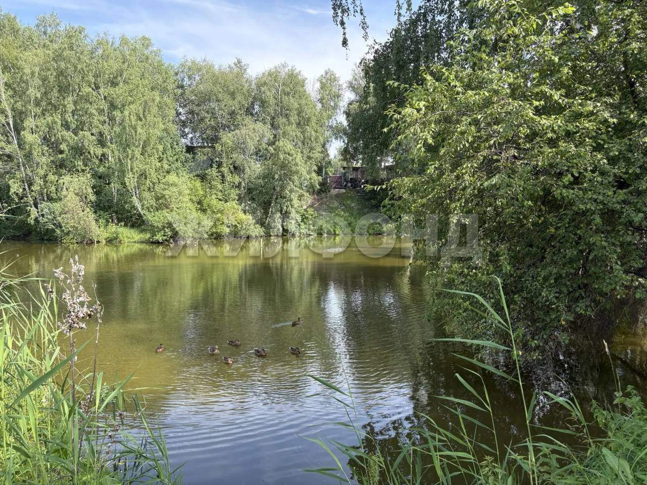 Продам земельный участок 815 м.кв.