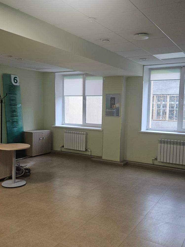 Продам офис 305.3 м.кв.