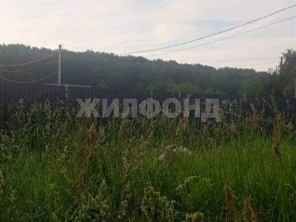 Продам земельный участок 1040 м.кв.