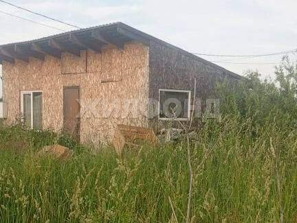 Продам земельный участок 1040 м.кв.