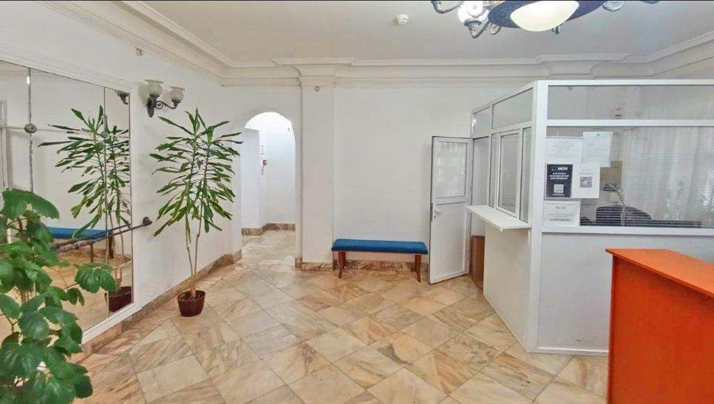 Продам торговое помещение 518.7 м.кв.