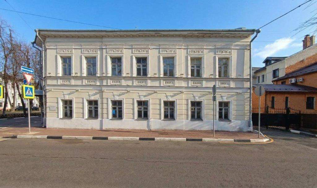 Продам торговое помещение 518.7 м.кв.