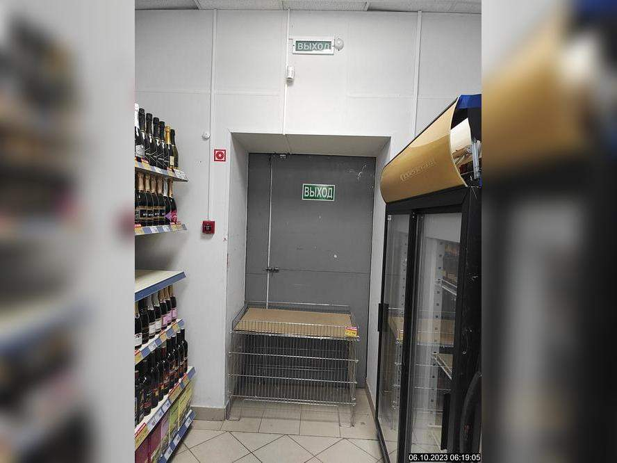 Продам магазин 165.8 м.кв.