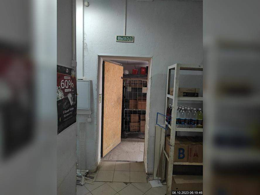 Продам магазин 165.8 м.кв.