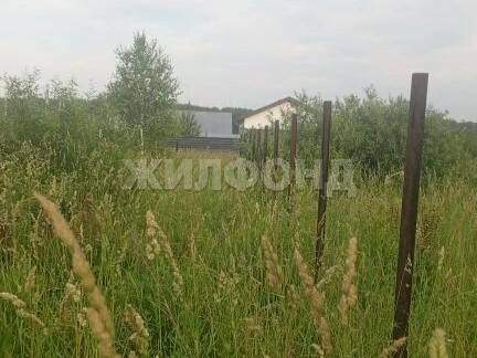 Продам земельный участок 1040 м.кв.