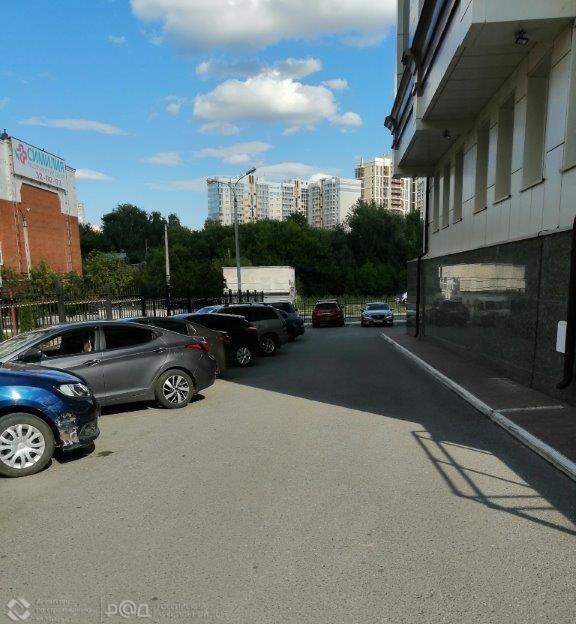 Продам офис 1468.6 м.кв.