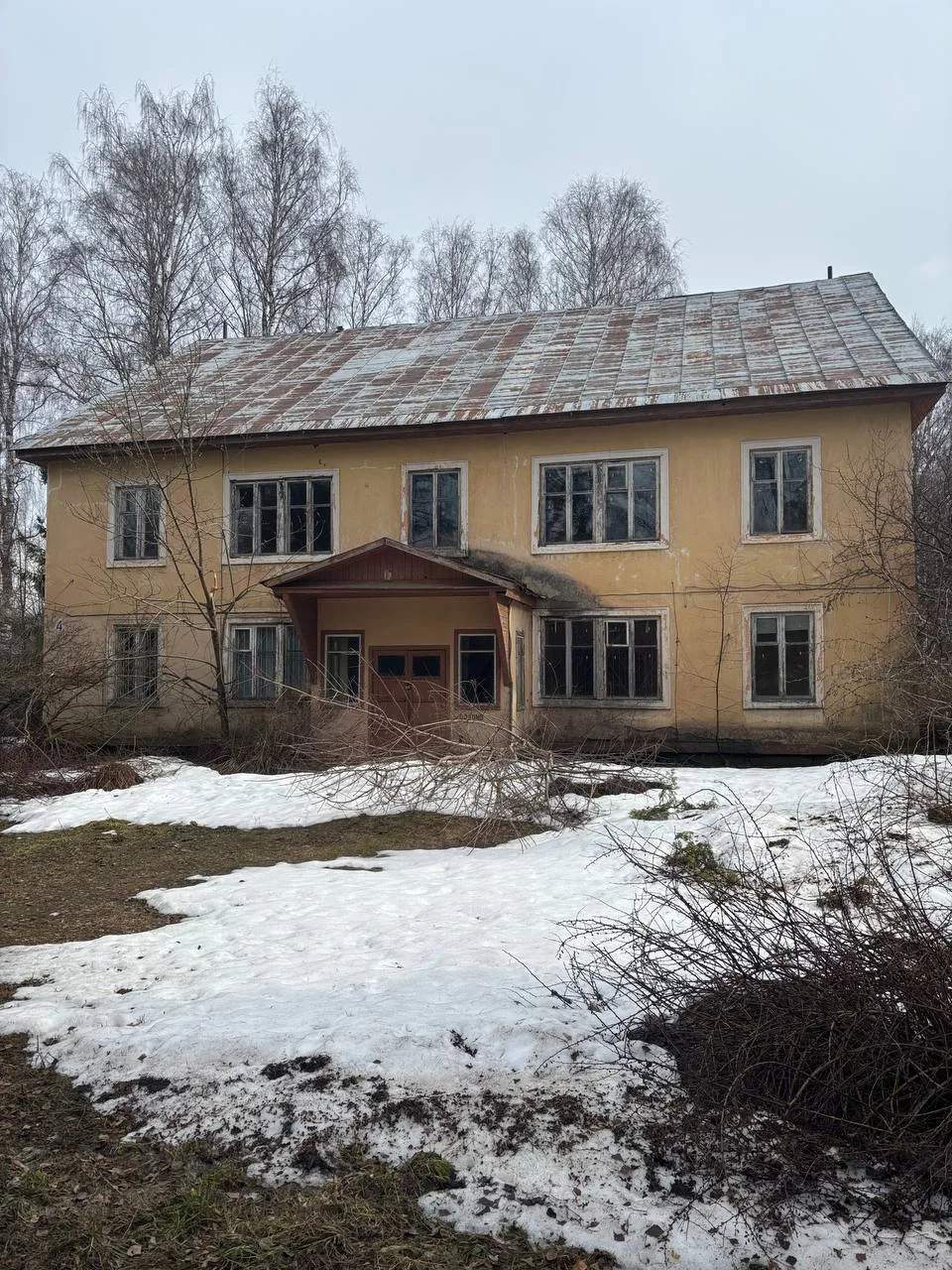 Продам торговое помещение 455.8 м.кв.