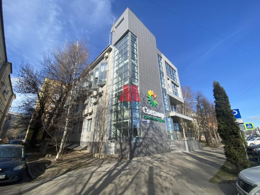 Сдам в аренду офис 900 м.кв.