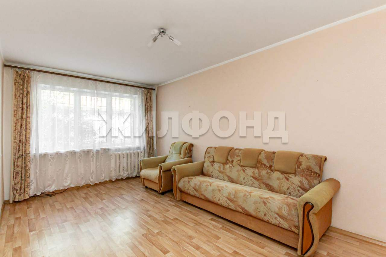 Квартира на продажу в Барнауле, Панфиловцев улица, 19к2