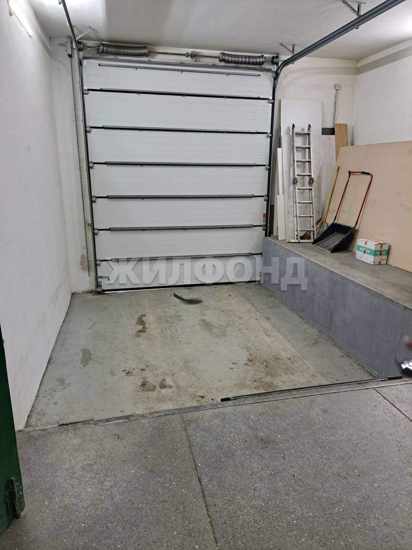 Продам магазин 928 м.кв.