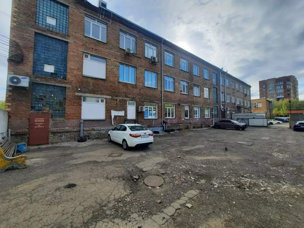 Продам торговое помещение 2671.1 м.кв.