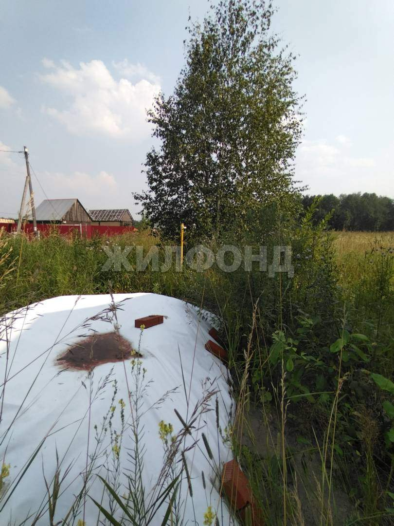Продам земельный участок 1500 м.кв.