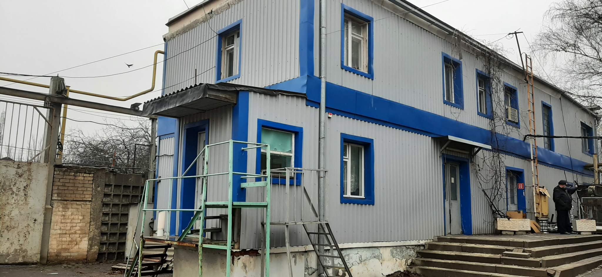 Продам торговое помещение 4000 м.кв.