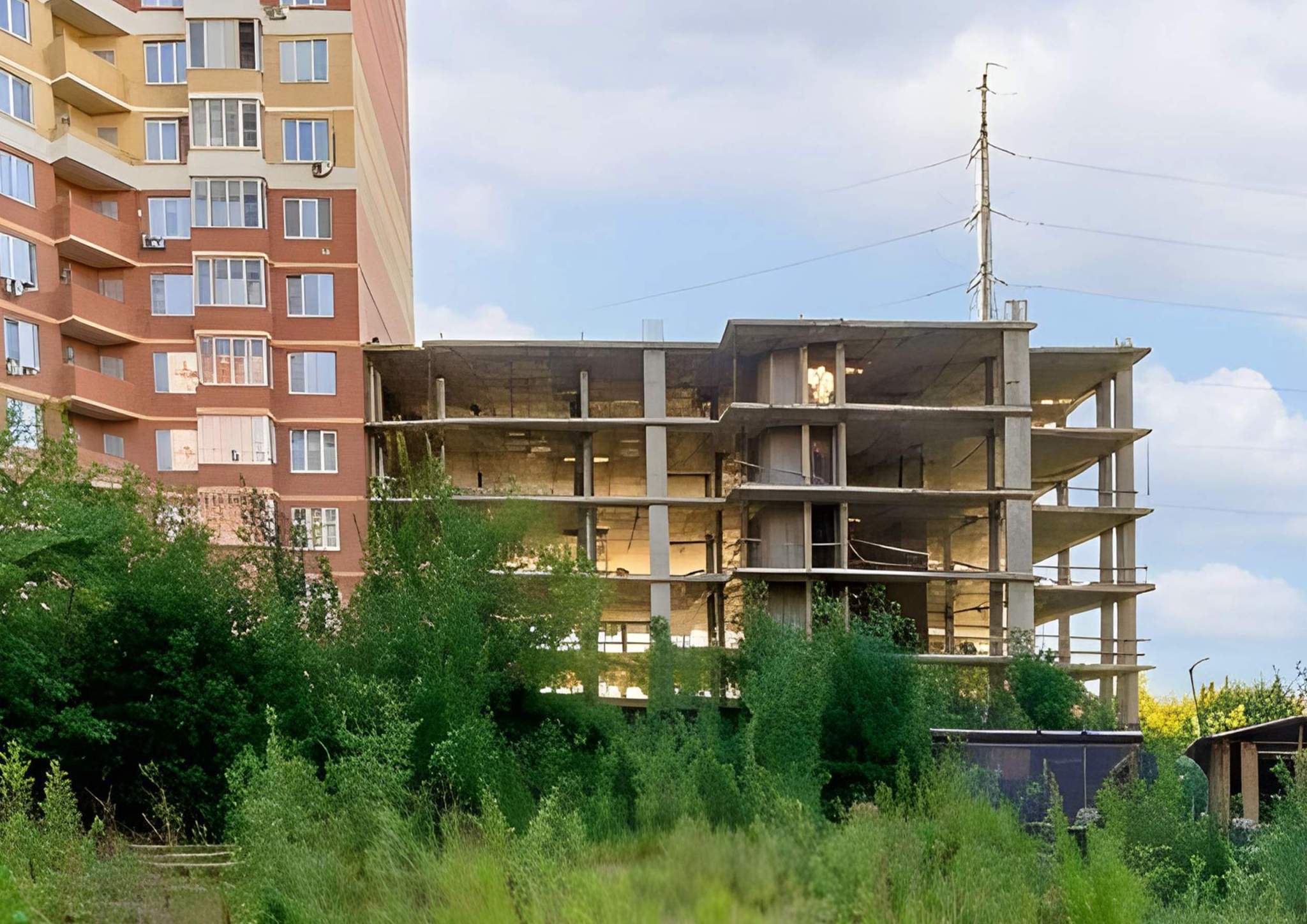 Продам земельный участок 2180 м.кв.