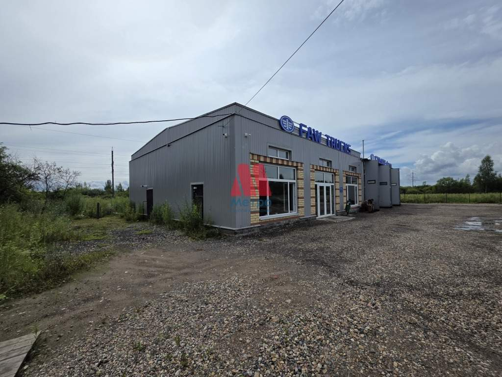 Сдам в аренду торговое помещение 400 м.кв.