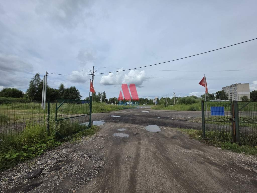 Сдам в аренду торговое помещение 400 м.кв.