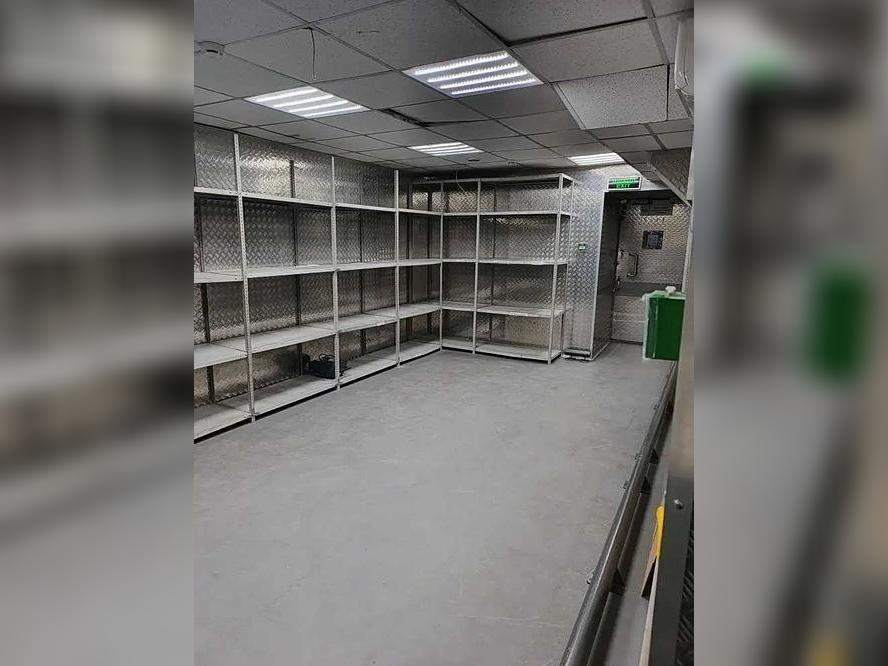 Сдам в аренду помещение свободного назначения 892.4 м.кв.