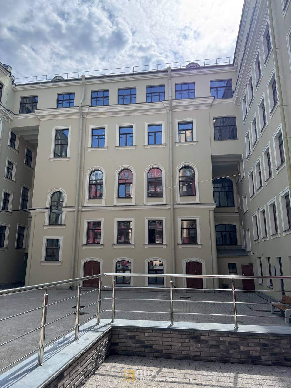 Продам помещение свободного назначения 290.1 м.кв.