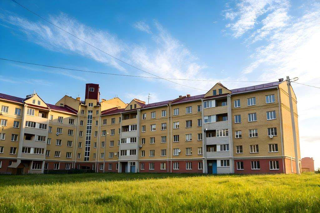 Продам торговое помещение 2722 м.кв.
