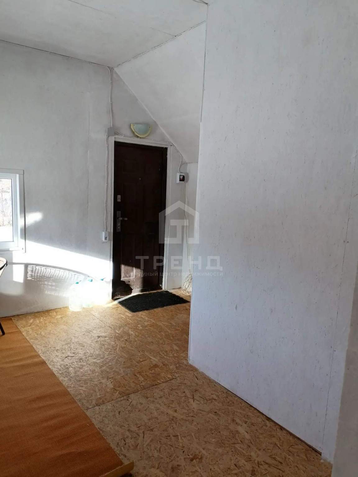 Продам земельный участок 1200 м.кв.