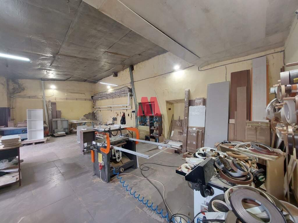 Сдам в аренду магазин 800 м.кв.