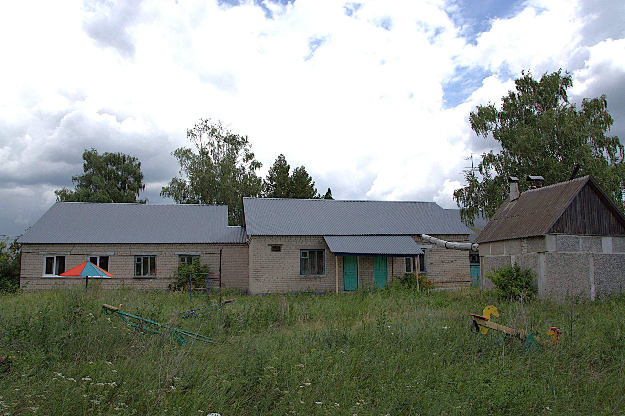 Продам торговое помещение 469.1 м.кв.
