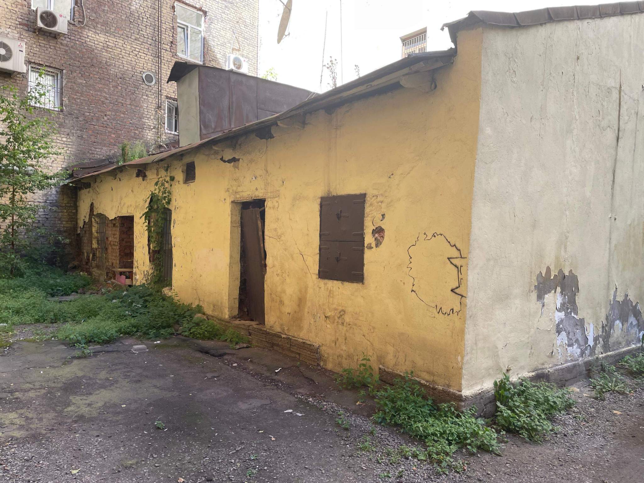 Продам торговое помещение 63.7 м.кв.