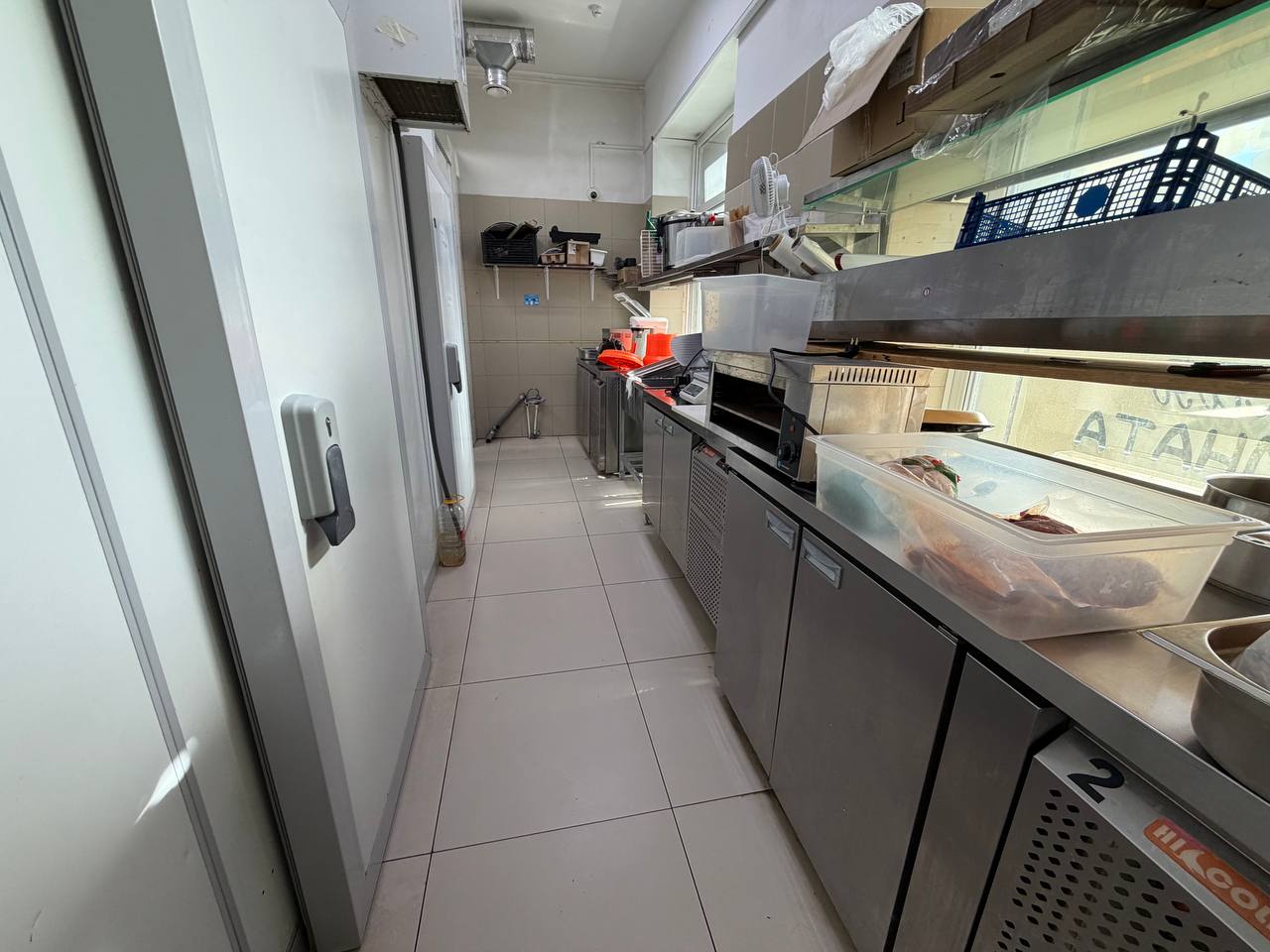Сдам в аренду магазин 260.7 м.кв.