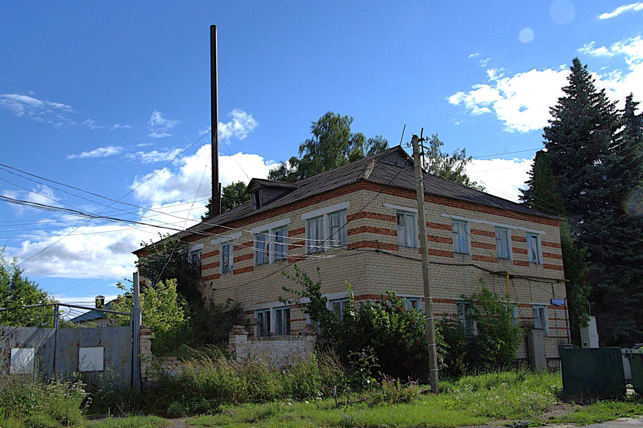 Продам торговое помещение 494.9 м.кв.