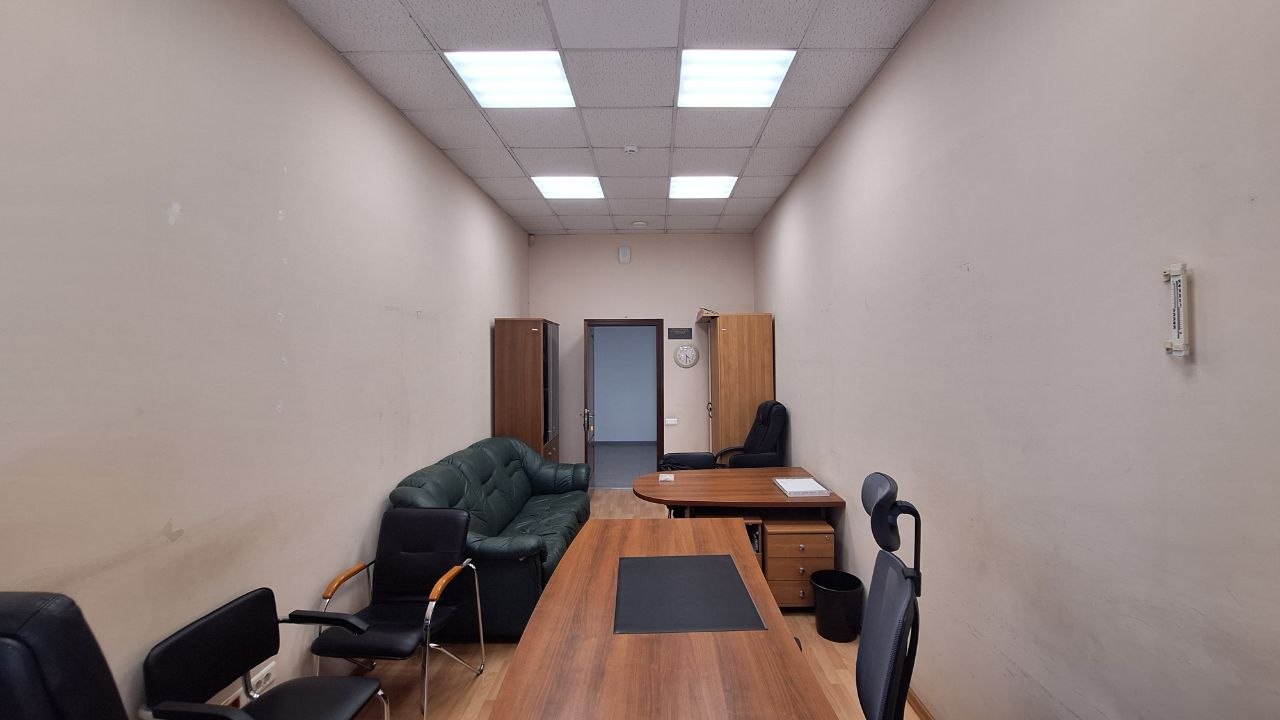 Сдам в аренду офис 257.7 м.кв.