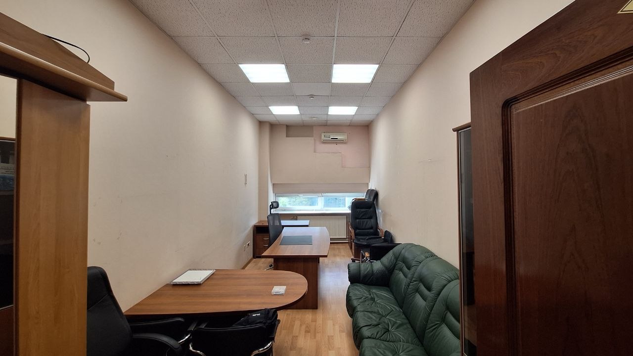 Сдам в аренду офис 257.7 м.кв.