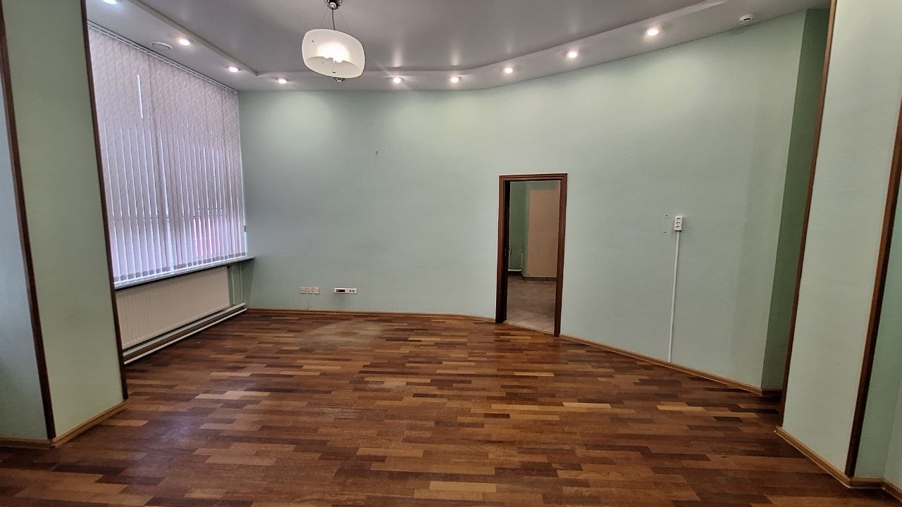 Сдам в аренду офис 198.6 м.кв.