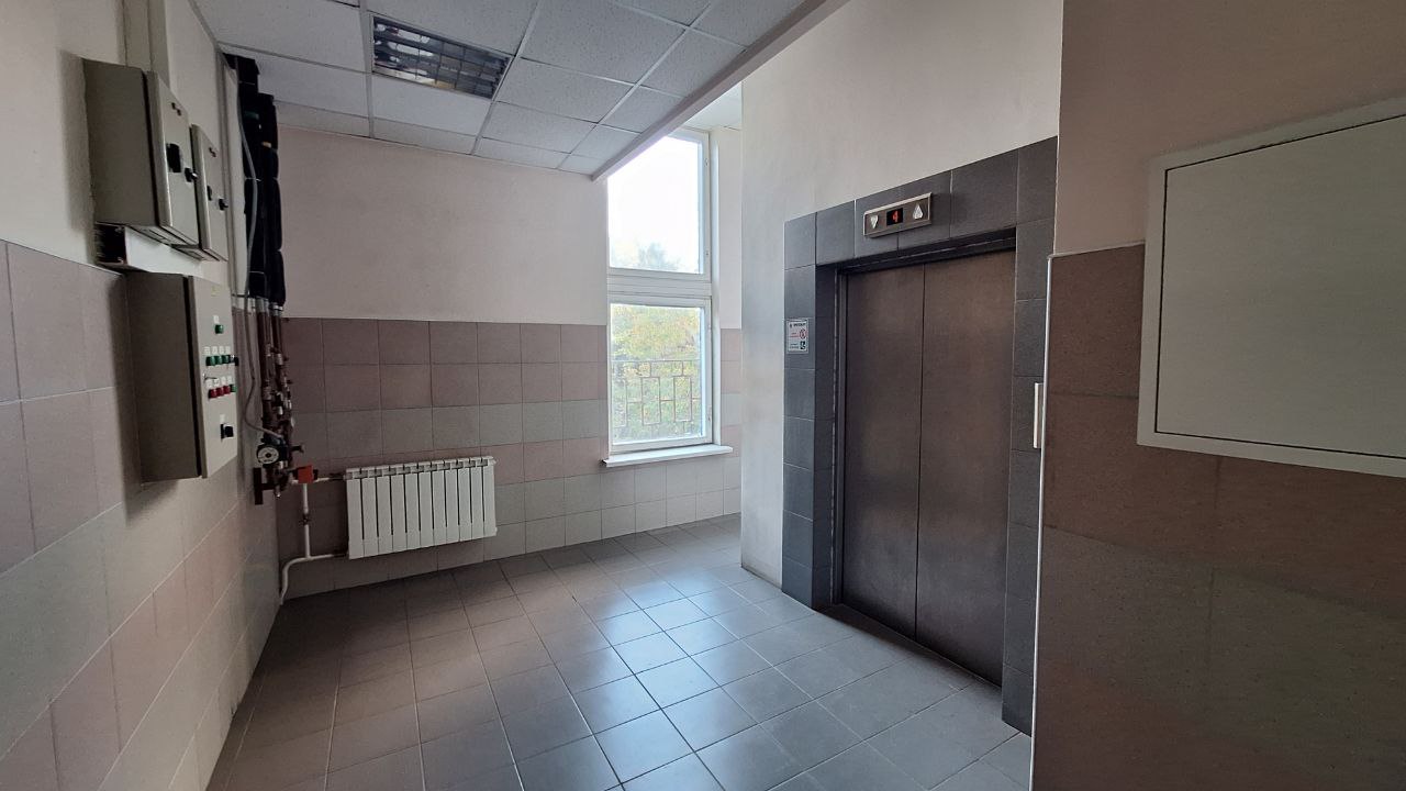 Сдам в аренду офис 168.7 м.кв.