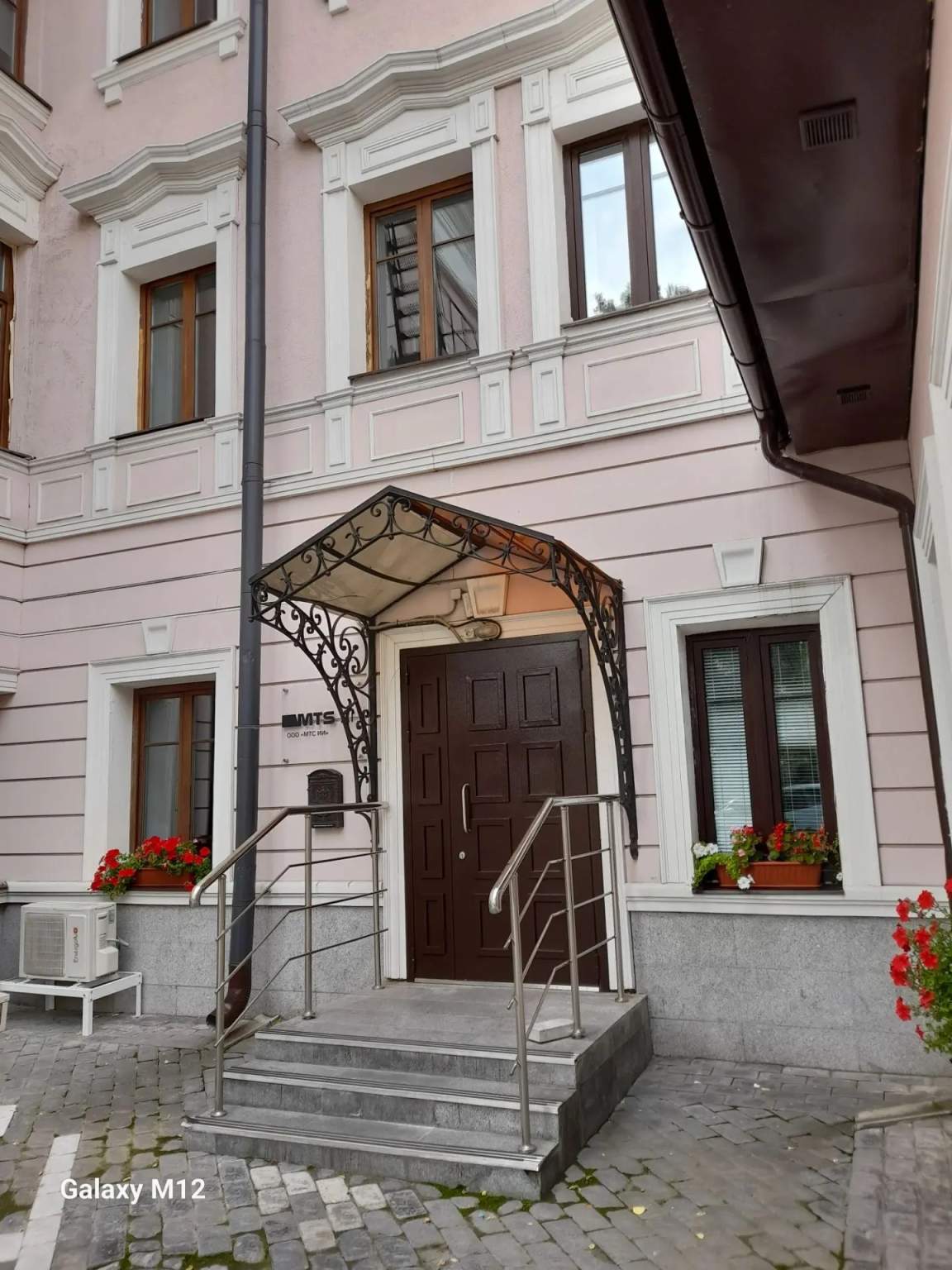 Сдам в аренду офис 600 м.кв.