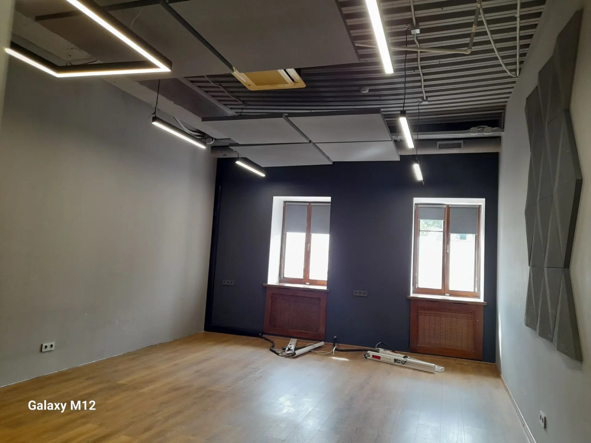 Сдам в аренду помещение свободного назначения 323.9 м.кв.