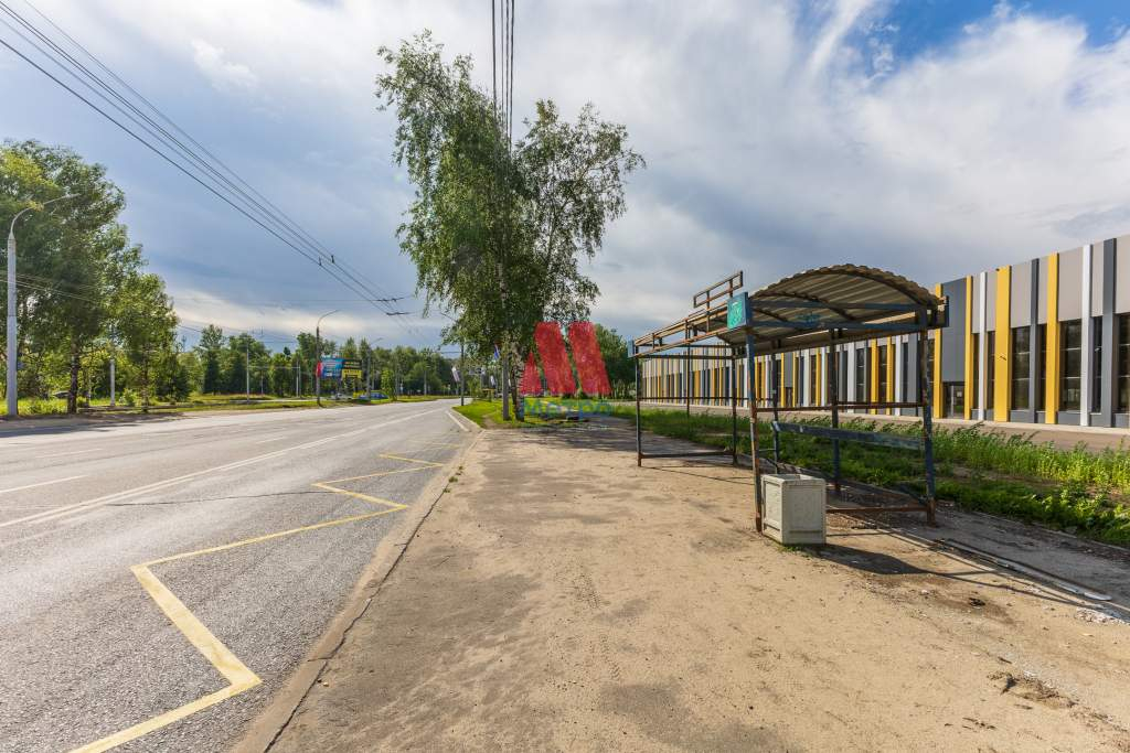 Сдам в аренду магазин 1000 м.кв.