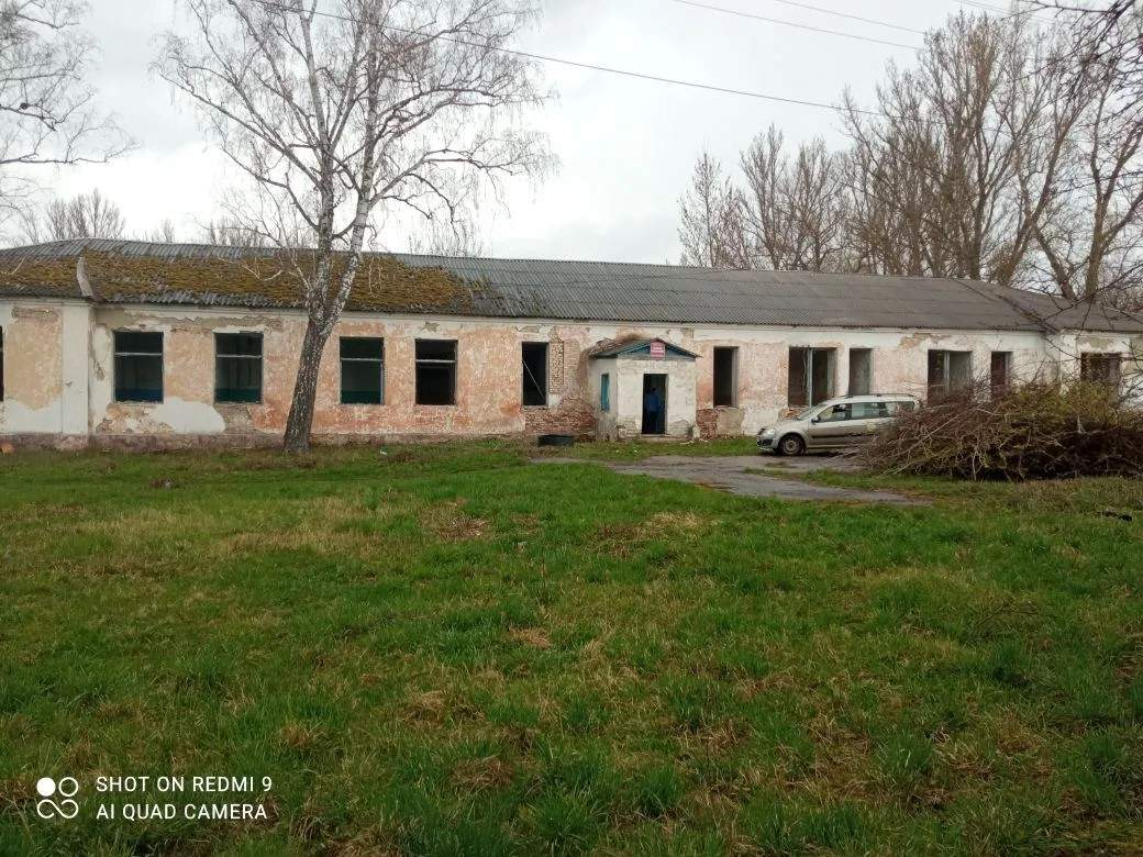 Продам торговое помещение 463.6 м.кв.