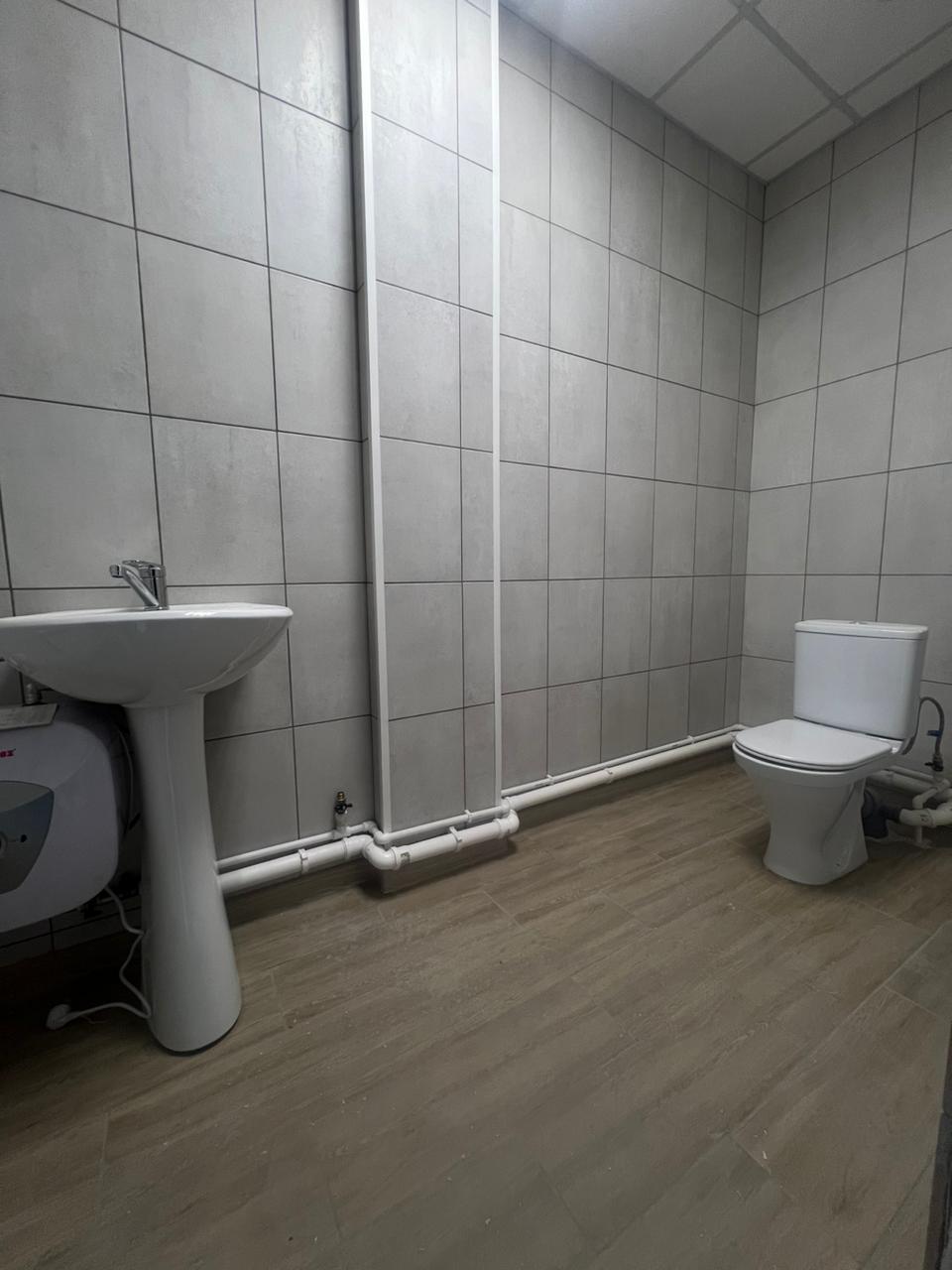 Сдам в аренду склад 1454 м.кв.