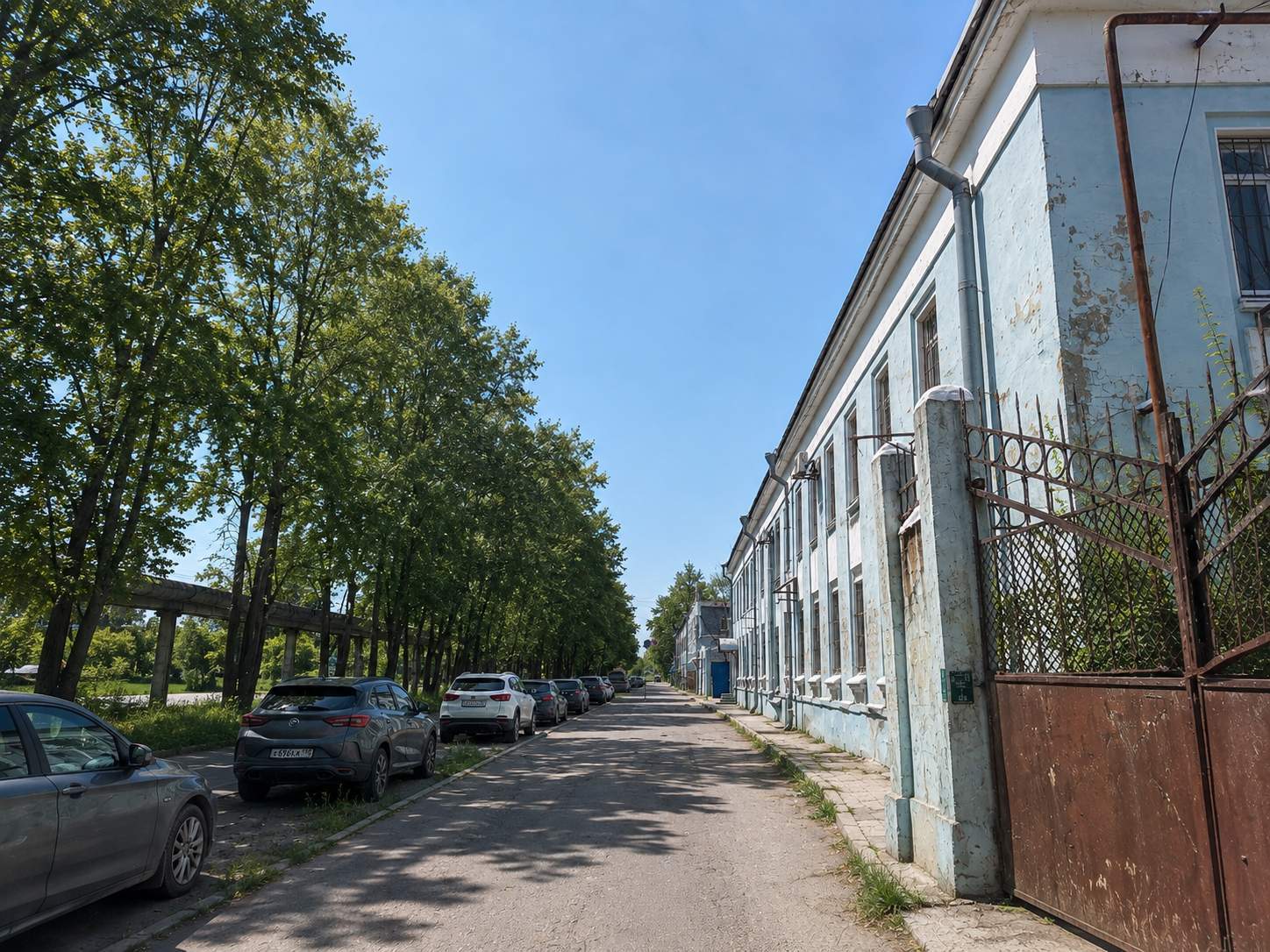 Продам склад 2532.4 м.кв.